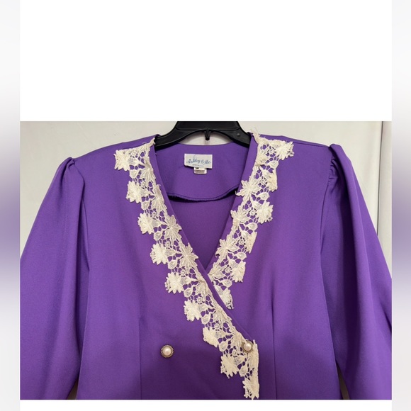 Vintage Ashley & Me Women’s Purple Lace neckline Button Up Dress Size 16 - Picture 5 of 15